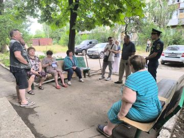 В Докучаевске прошла серия встреч с жителями