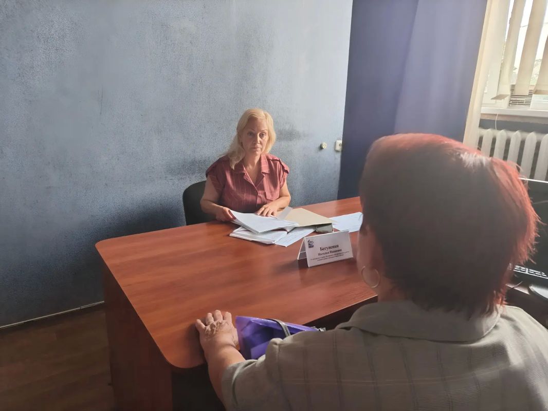 Наталья Бегуненко: Сегодня, 24 июля, руководитель Управы Петровского внутригородского района администрации городского округа Донецк Наталья Ивановна Бегуненко провела прием граждан в общественной приёмной Петровского района...