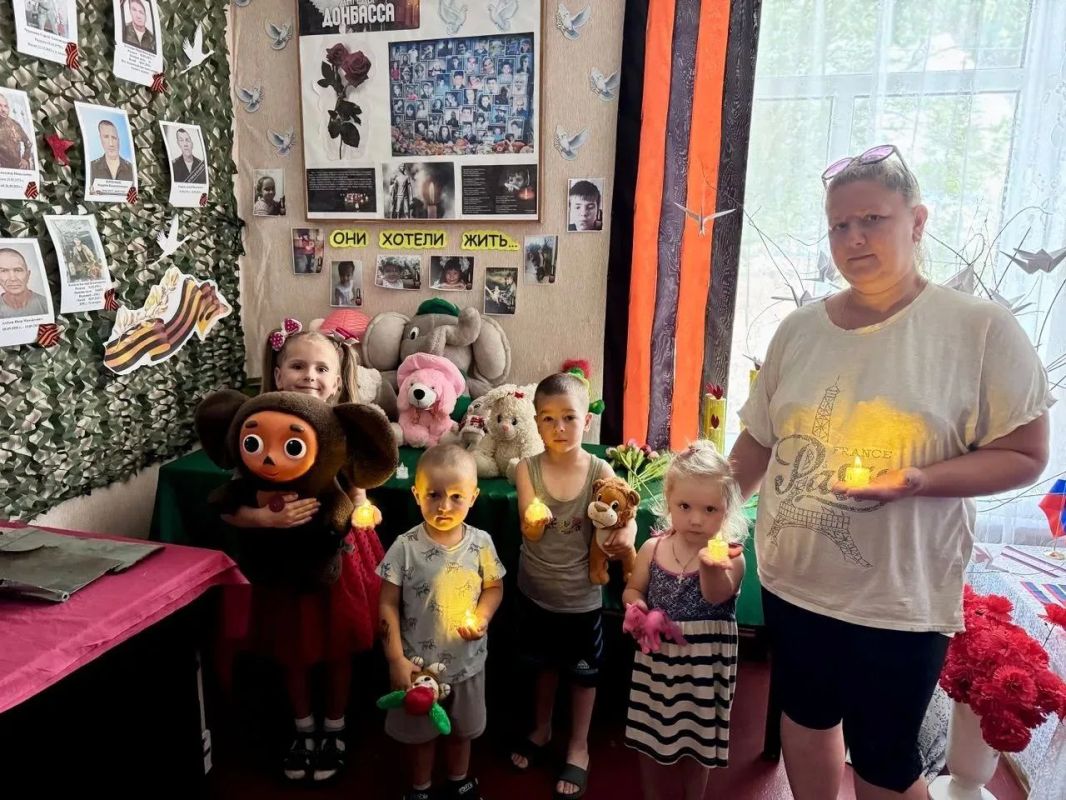 «Они хотели жить…». 24 июля в Новозарьевском сельском центре культуры и досуга прошла памятная акция, посвященная Дню памяти детей-жертв войны в Донбассе «Они хотели жить…». 24 июля в Новозарьевском сельском центре культуры и досуга прошла памятная акция, посвященная Дню памяти детей-жертв войны в Донбассе