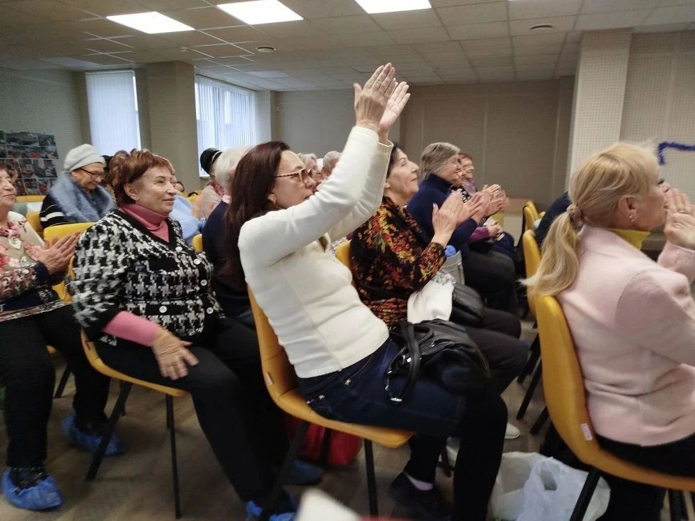 Два года назад в Мариуполе начал работу Центр социального обслуживания Жовтневого внутригородского района города Мариуполь Два года назад в Мариуполе начал работу Центр социального обслуживания Жовтневого внутригородского района города Мариуполь