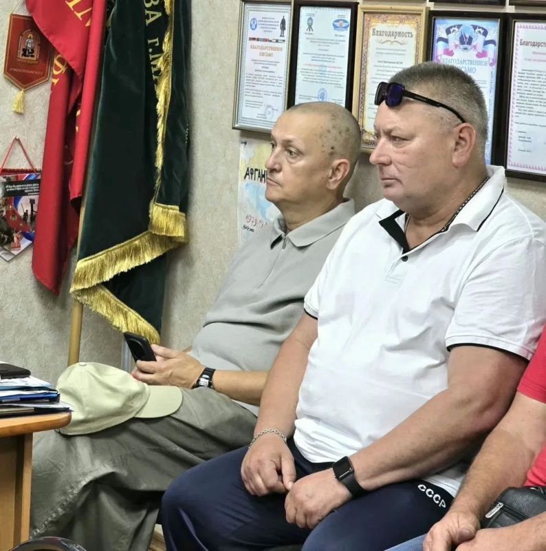 Дмитрий Огилец: Сегодня состоялось очередное расширенное правление Макеевской городской организации «Российский Союз ветеранов Афганистана и специальных военных операций» Дмитрий Огилец: Сегодня состоялось очередное расширенное правление Макеевской городской организации «Российский Союз ветеранов Афганистана и специальных военных операций»