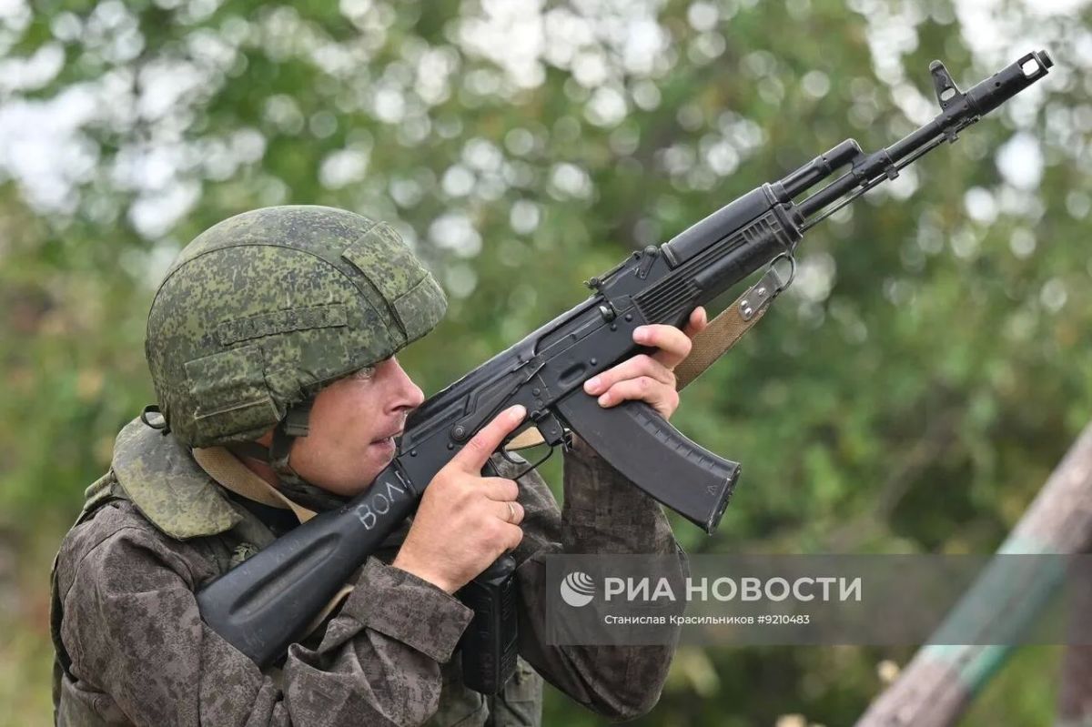 Кадры боевого слаживания штурмовиков группировки войск «Центр» на Добропольском направлении Кадры боевого слаживания штурмовиков группировки войск «Центр» на Добропольском направлении