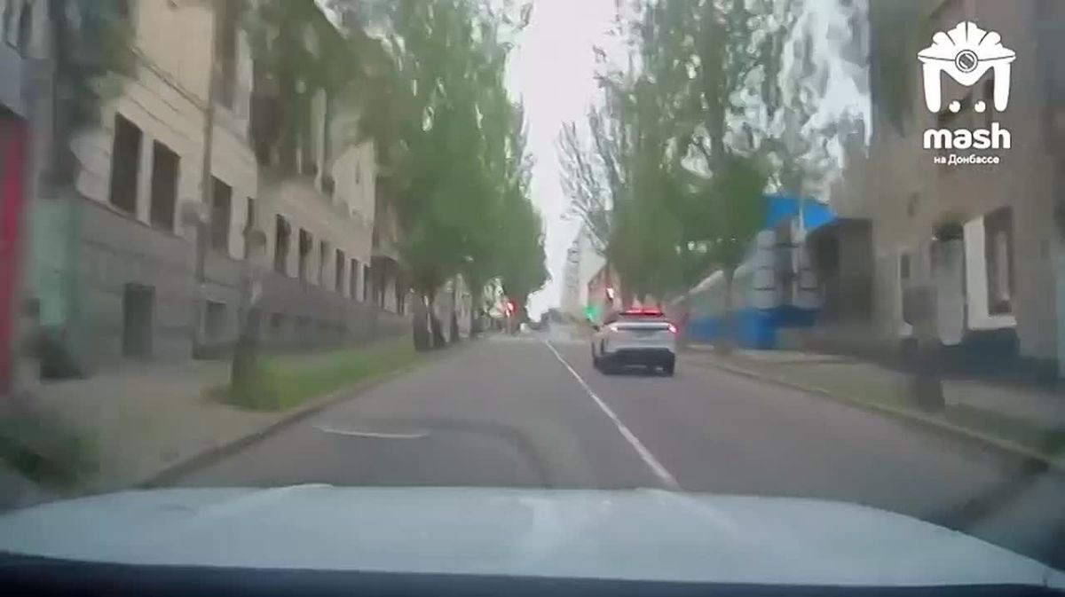 Лихач на Jetour устроил дорожный боевик в Донецке