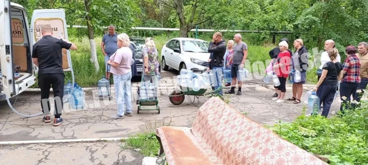 Алексей Кулемзин: Донецкие производители воды продолжают помогать — они не бросают Дончан в трудную минуту Алексей Кулемзин: Донецкие производители воды продолжают помогать — они не бросают Дончан в трудную минуту