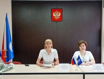 Николай Руппель: По моему поручению первый заместитель главы администрации округа Юлия Рачек провела традиционное аппаратное совещание с начальниками управлений и отделов администрации, руководителями структурных...