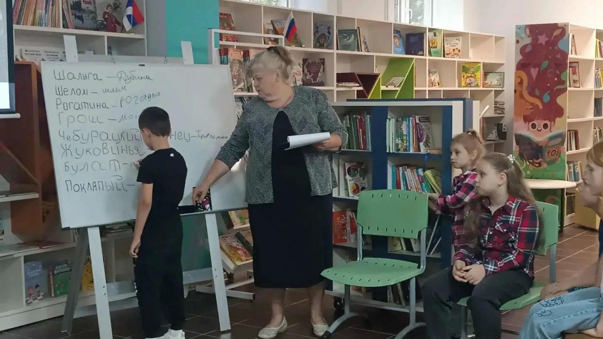 Час литературного чтения «Богатырская сказка» Час литературного чтения «Богатырская сказка»