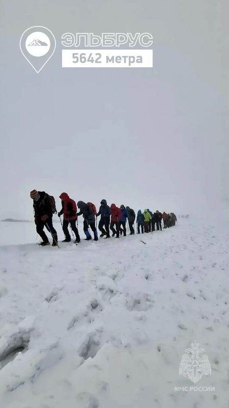 В память об ангелах Донбасса: сотрудник МЧС России из ДНР покорил Эльбрус В память об ангелах Донбасса: сотрудник МЧС России из ДНР покорил Эльбрус