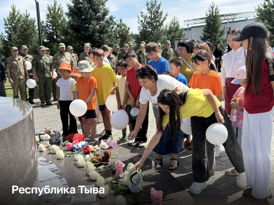 Мария Львова-Белова: По всей стране прошли акции-реквиемы, посвящённые Дню памяти детей – жертв войны в Донбассе Мария Львова-Белова: По всей стране прошли акции-реквиемы, посвящённые Дню памяти детей – жертв войны в Донбассе