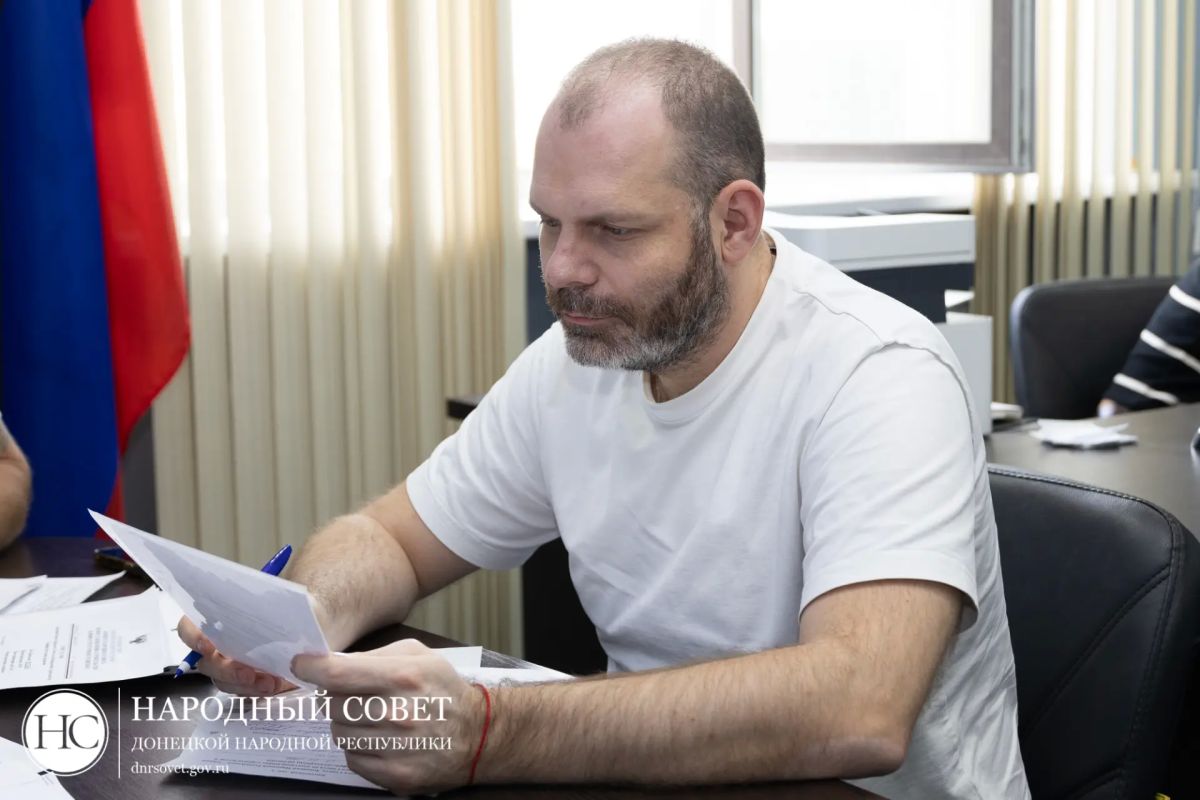 Проблему парковок у многоквартирных домой обсудили в профильном комитете Народного Совета Проблему парковок у многоквартирных домой обсудили в профильном комитете Народного Совета