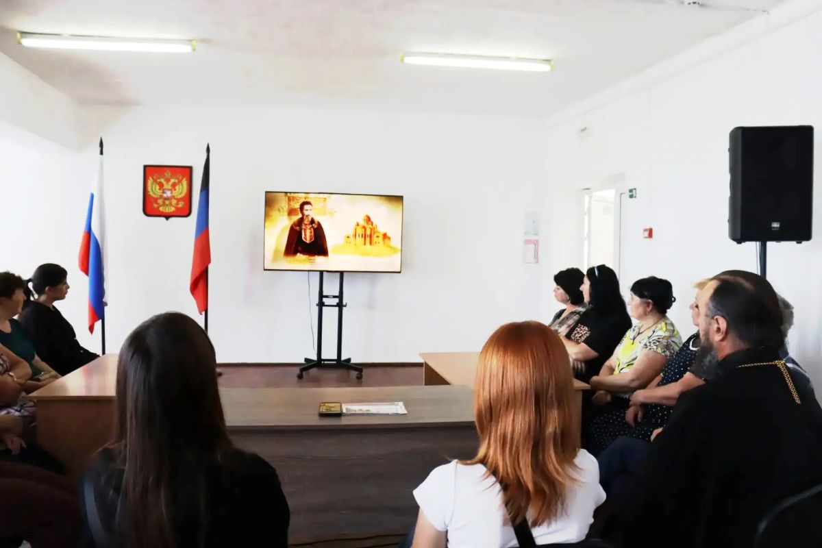28 июля в Малоянисольском сельском Доме культуры — структурном подразделении МКУ «Володарский Дом культуры» для учащихся и населения состоялся просмотр фильма «Князь Владимир и Крещение Руси" в день памяти святого... 28 июля в Малоянисольском сельском Доме культуры — структурном подразделении МКУ «Володарский Дом культуры» для учащихся и населения состоялся просмотр фильма «Князь Владимир и Крещение Руси" в день памяти святого...