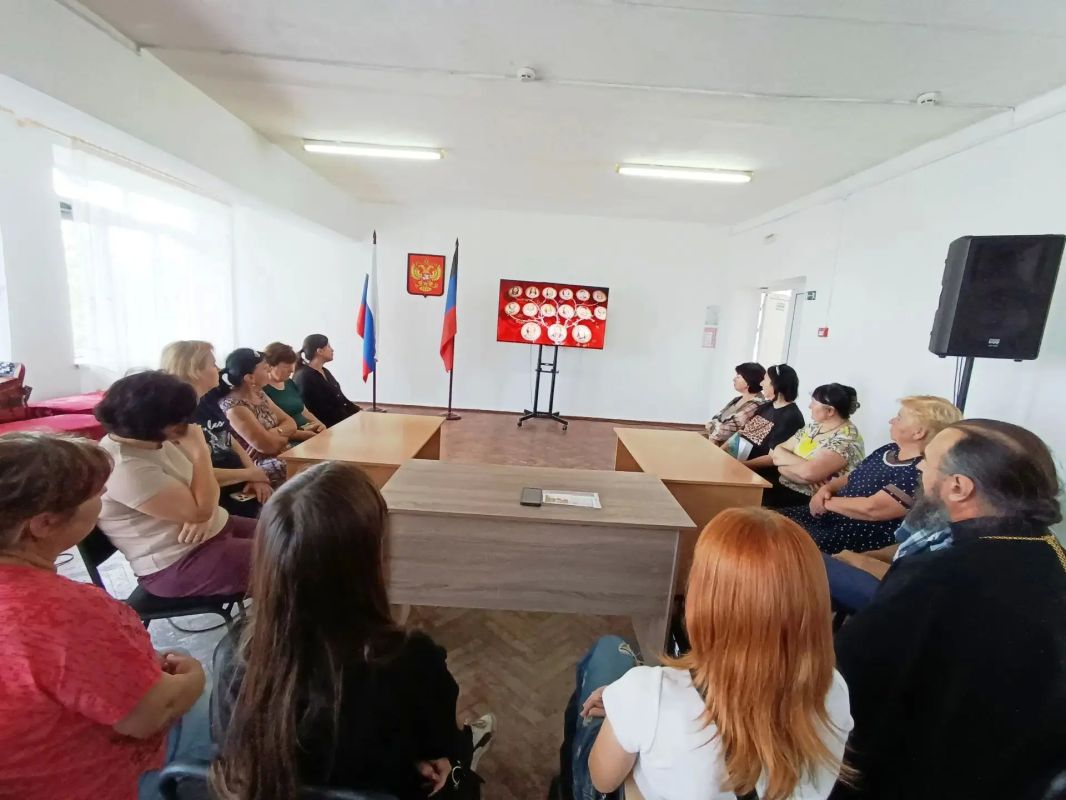 28 июля в Малоянисольском сельском Доме культуры — структурном подразделении МКУ «Володарский Дом культуры» для учащихся и населения состоялся просмотр фильма «Князь Владимир и Крещение Руси" в день памяти святого... 28 июля в Малоянисольском сельском Доме культуры — структурном подразделении МКУ «Володарский Дом культуры» для учащихся и населения состоялся просмотр фильма «Князь Владимир и Крещение Руси" в день памяти святого...