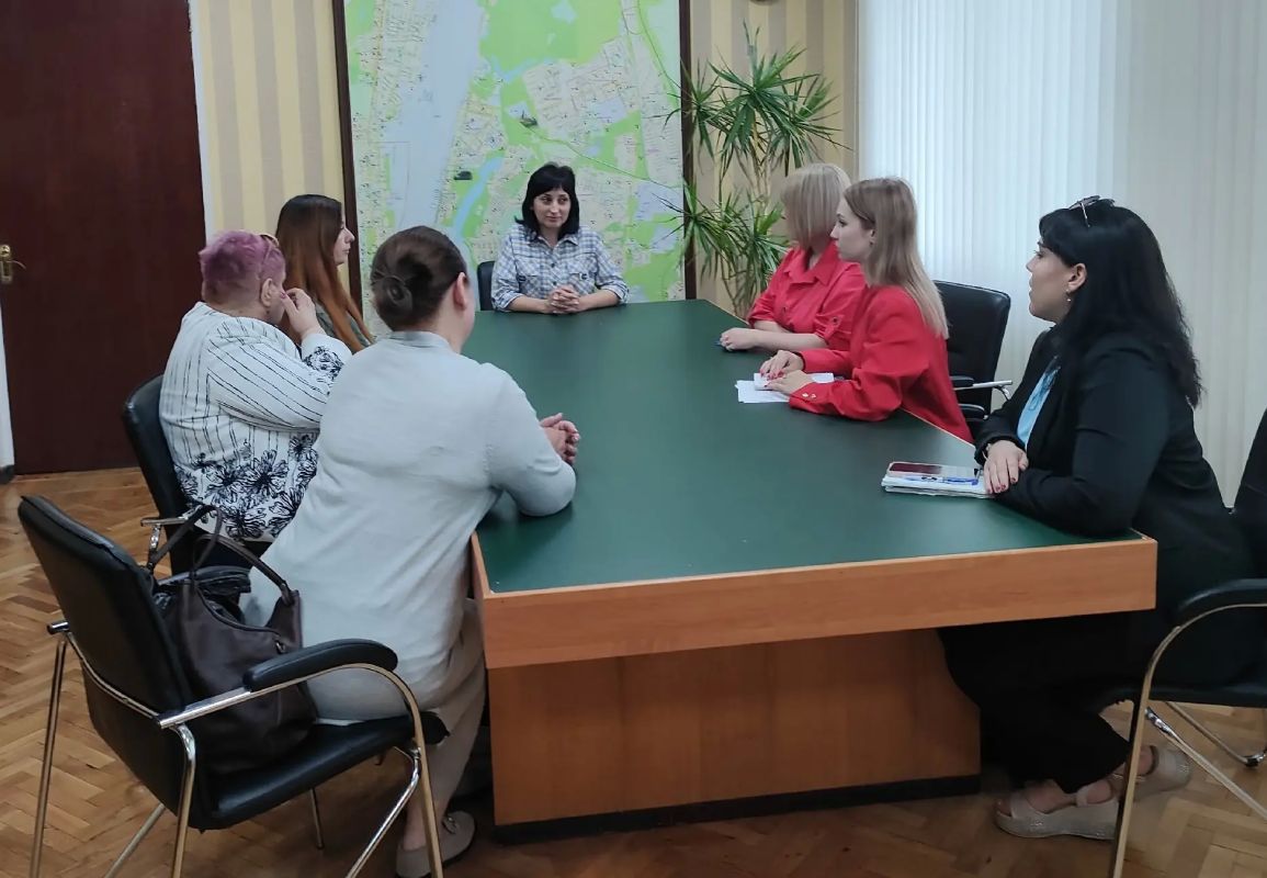 Сегодня, 29 июля, в Управе Кировского внутригородского района Администрации городского округа Макеевка Донецкой Народной Республики прошел Единый День приема Секретарей
