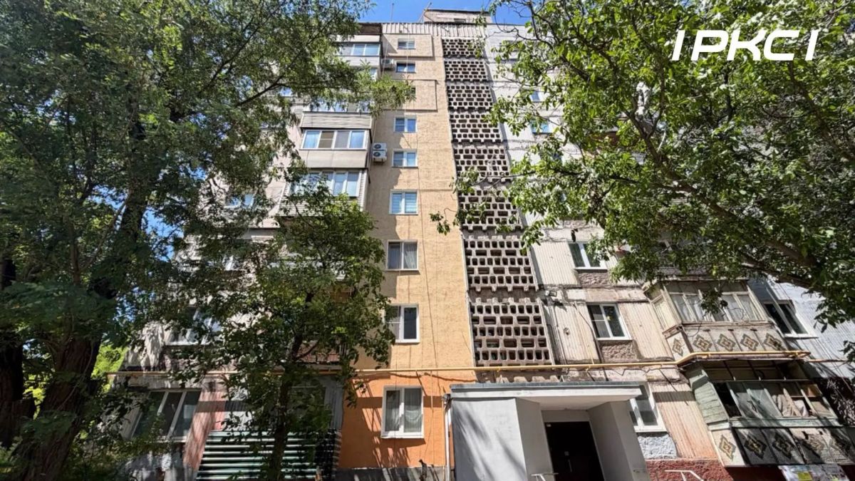 Продолжается восстановление многоэтажного дома в Жовтневом районе Мариуполя Продолжается восстановление многоэтажного дома в Жовтневом районе Мариуполя