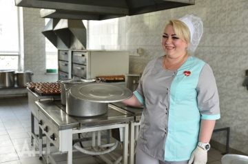 В Макеевке осенью испытают новые форматы школьного питания