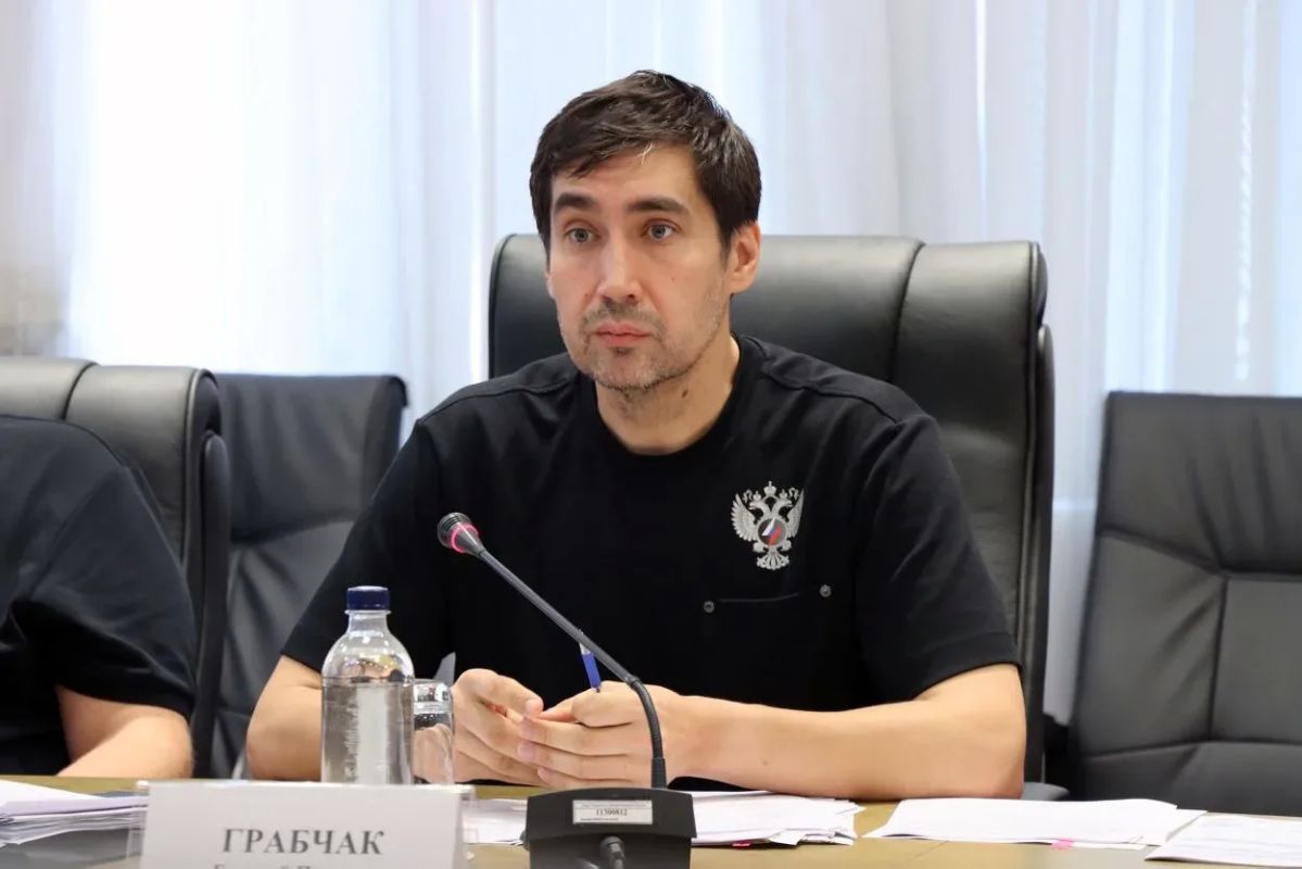 Расширенное совещание с участием заместителя Министра строительства и ЖКХ РФ Алмаза Хусаинова и заместителя Министра энергетики РФ Евгения Грабчака прошло в Доме Правительства Расширенное совещание с участием заместителя Министра строительства и ЖКХ РФ Алмаза Хусаинова и заместителя Министра энергетики РФ Евгения Грабчака прошло в Доме Правительства