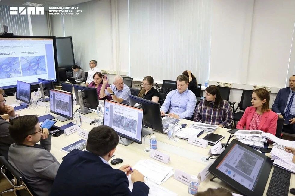 ЕИПП представил предложения по развитию транспортной сети ДНР