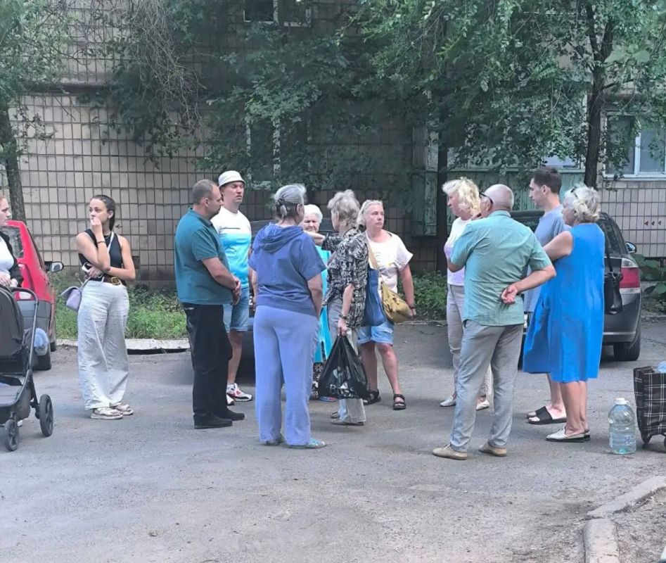 В Ворошиловском районе состоялась встреча с жителями В Ворошиловском районе состоялась встреча с жителями