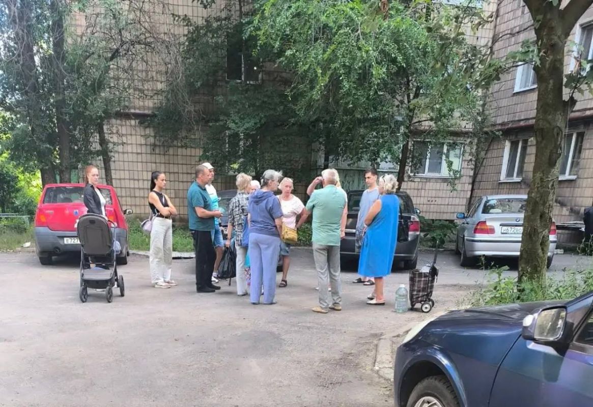 В Ворошиловском районе состоялась встреча с жителями В Ворошиловском районе состоялась встреча с жителями