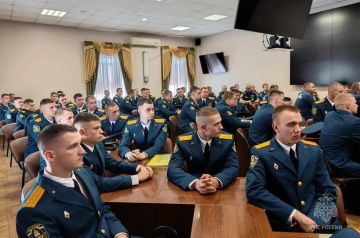 Ряды спасателей ДНР пополнили 44 молодых лейтенанта
