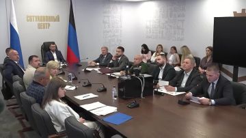 Министр спорта и туризма ДНР Максим Швец подвел итоги работы ведомства за первое полугодие на оперативном совещании у Главы ДНР