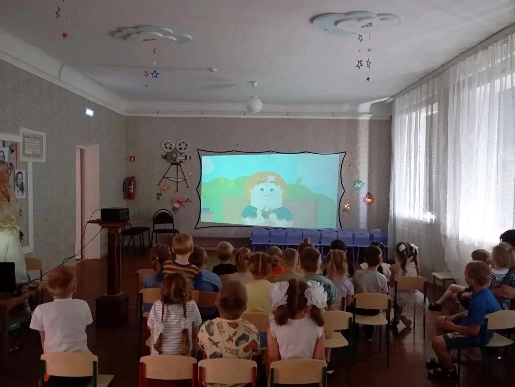 30 июля в ГБДОУ «Детский сад №4 «Сказка» г.о. Дебальцево» в рамках Федерального партийного проекта "Зеленая экономика" проведено мероприятие путем демонстрации мультфильмов "Помощники Земли" об экологии