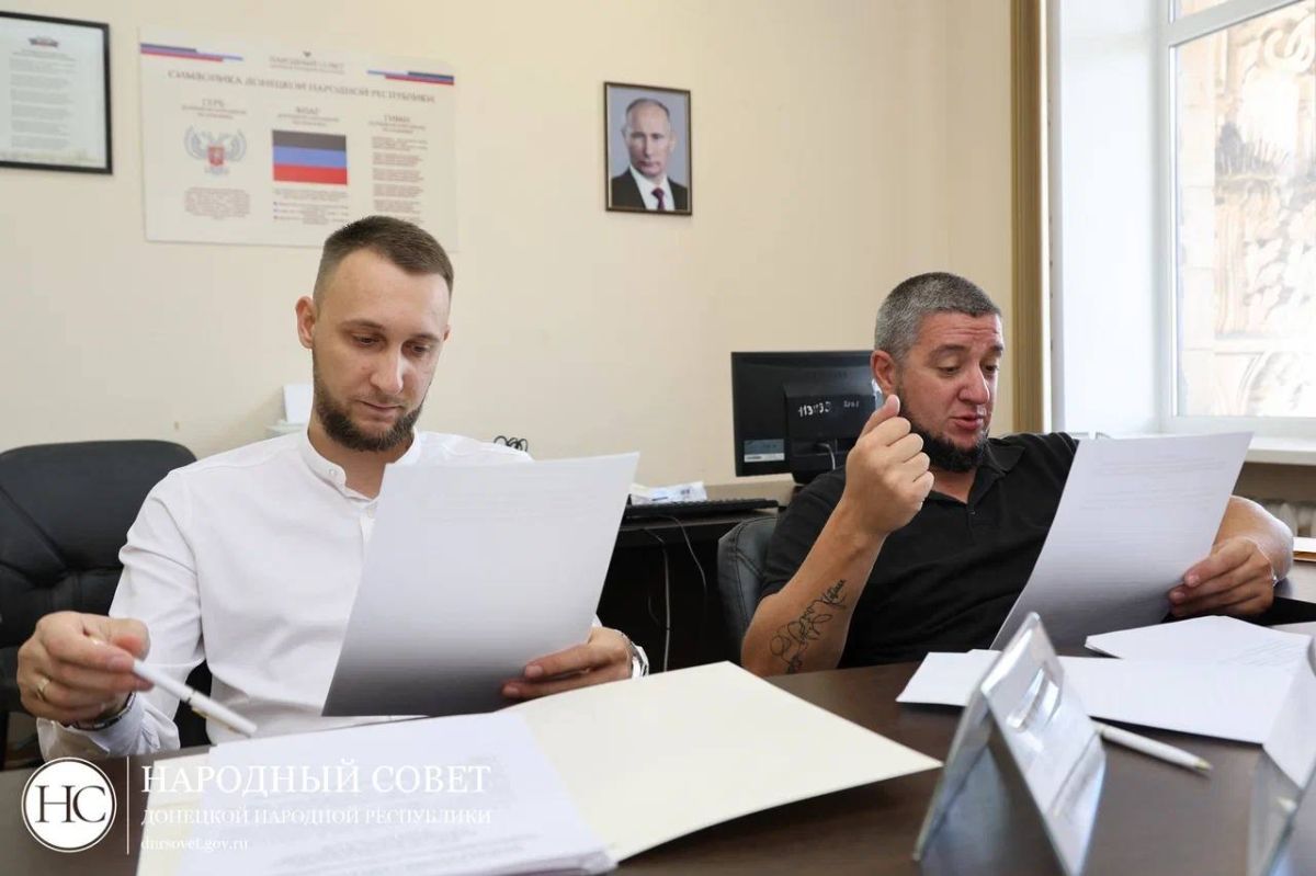 Владислав Подкова: Поддержка молодых специалистов и развитие добровольчества стали основными темами работы Комитета Народного Совета по молодёжной политике и патриотическому воспитанию Владислав Подкова: Поддержка молодых специалистов и развитие добровольчества стали основными темами работы Комитета Народного Совета по молодёжной политике и патриотическому воспитанию