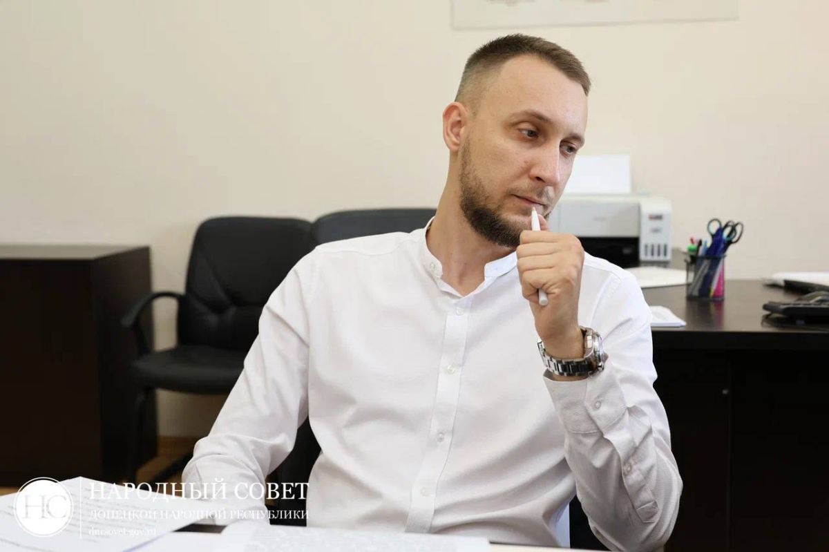 Владислав Подкова: Поддержка молодых специалистов и развитие добровольчества стали основными темами работы Комитета Народного Совета по молодёжной политике и патриотическому воспитанию Владислав Подкова: Поддержка молодых специалистов и развитие добровольчества стали основными темами работы Комитета Народного Совета по молодёжной политике и патриотическому воспитанию
