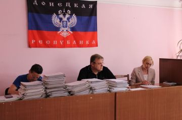 Состоялось заседание комиссии по установлению мер социальной поддержки на территории муниципального образования городского округа Горловка Донецкой Народной Республики
