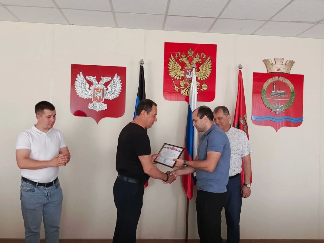 Константин Зинченко: Труд во благо округа отмечен благодарностями Константин Зинченко: Труд во благо округа отмечен благодарностями