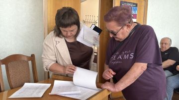 Анна Кондрыкинская: Состоялась очередная встреча с инициативными жителями и старшими по домам в Пролетарском районе города Донецка