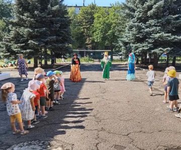 В царстве Нептуна: дошколята окунулись в атмосферу легенд и фантазий