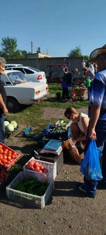 Наталья Великодная: Проведение рейда комиссией по противодействию незаконному обороту промышленной продукции в пгт Тельманово Наталья Великодная: Проведение рейда комиссией по противодействию незаконному обороту промышленной продукции в пгт Тельманово