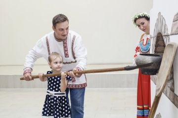Поляна сказок: путешествие в детство