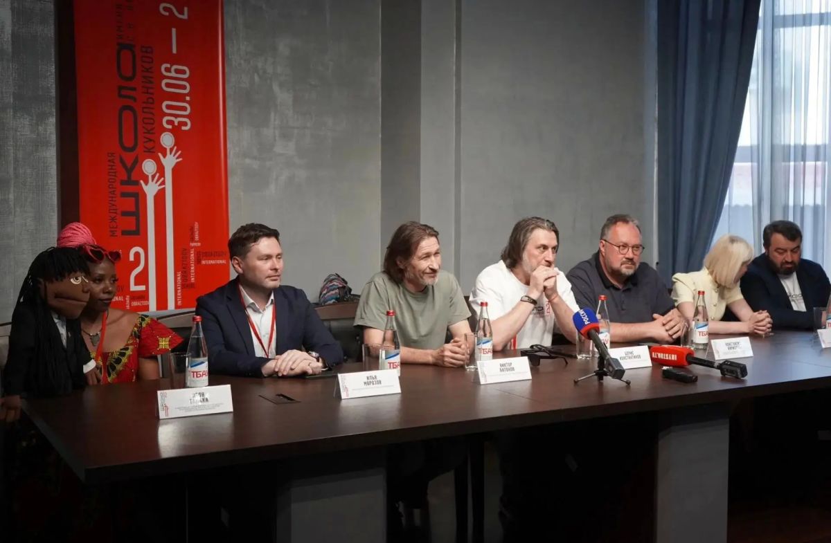 Артистка Горловского театра кукол Анастасия Зотова представила Донбасс на II Международной школе кукольников имени С.В. Образцова Артистка Горловского театра кукол Анастасия Зотова представила Донбасс на II Международной школе кукольников имени С.В. Образцова