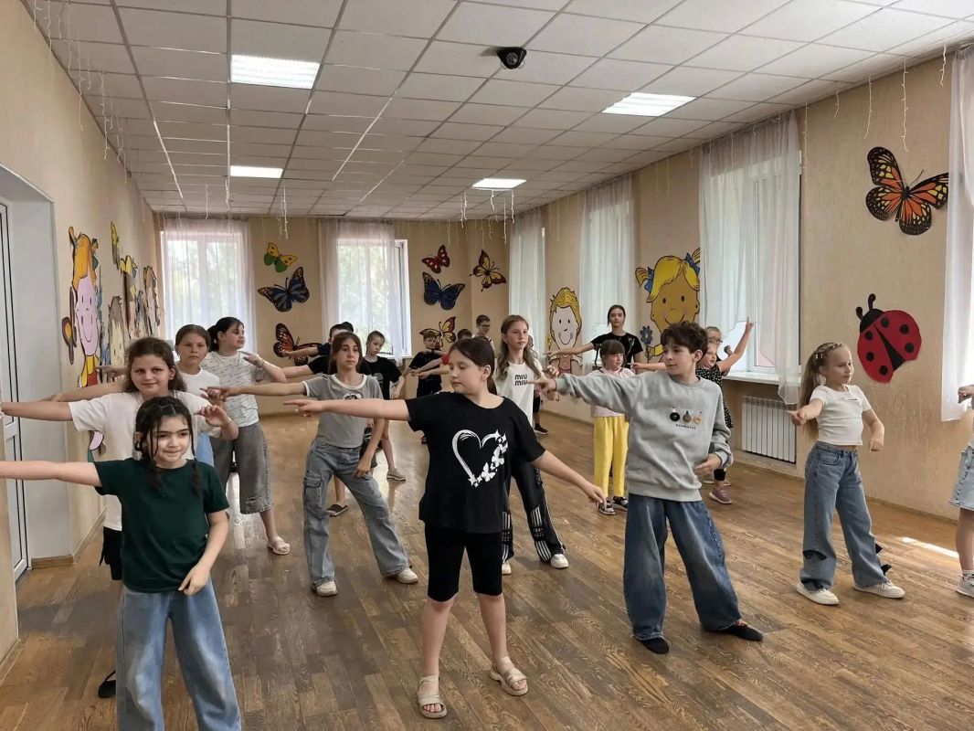 Закрытие второй смены площадки досуга «Арт-каникулы» в Центре детского и юношеского творчества Закрытие второй смены площадки досуга «Арт-каникулы» в Центре детского и юношеского творчества