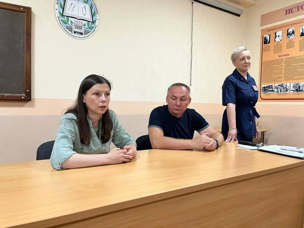 Ирина Куксенкова: Встретилась с донбасскими студентамимедиками Ирина Куксенкова: Встретилась с донбасскими студентамимедиками