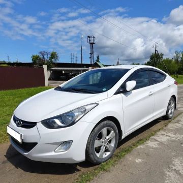 1 350 �.p. Hyundai Elantra, 2013 �.�