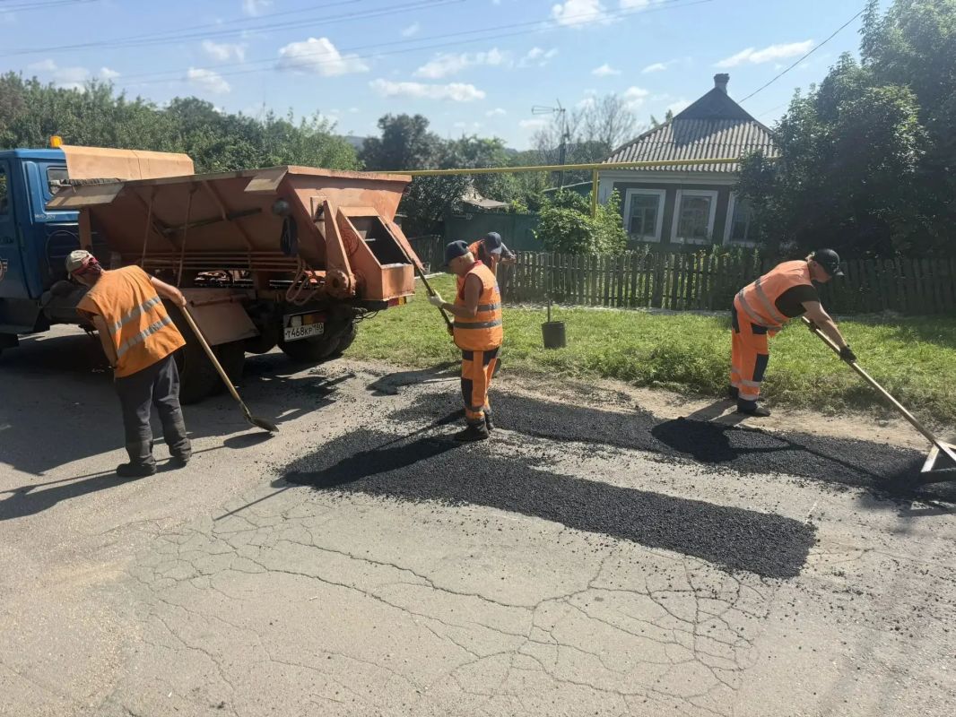 Ещё о ремонте дорожного покрытия по ул.Воронихина Ещё о ремонте дорожного покрытия по ул.Воронихина