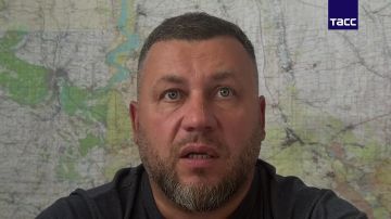 ВСУ натягивают антидроновые сетки на дорогах у Дружковки в надежде спастись от ударов российских FPV-дронов, сообщил ТАСС военный эксперт Виталий Киселев