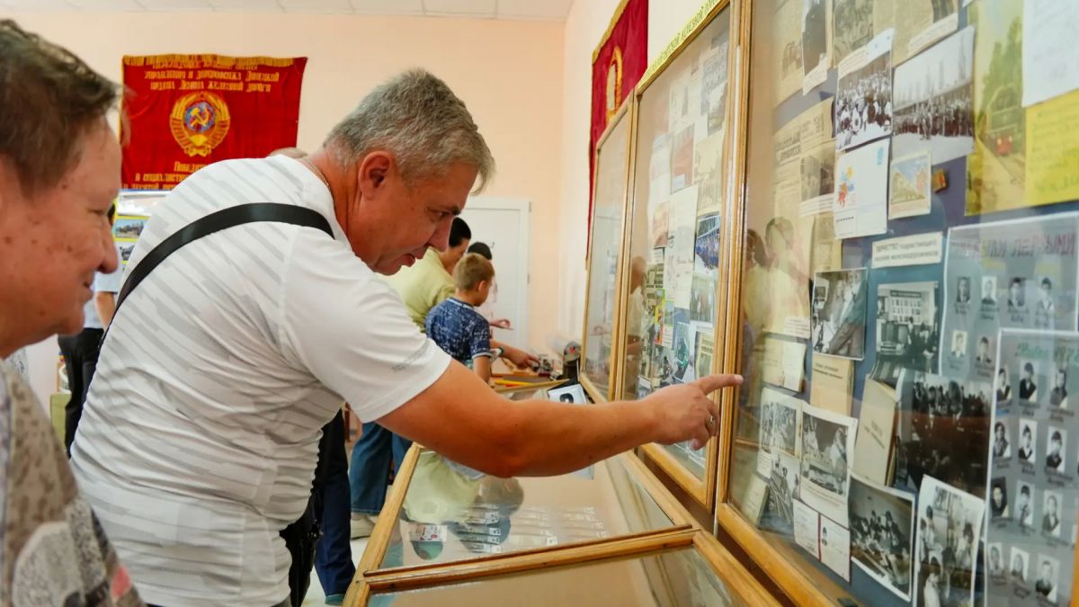 Праздник на рельсах: в Донецке отметили День железнодорожника Праздник на рельсах: в Донецке отметили День железнодорожника