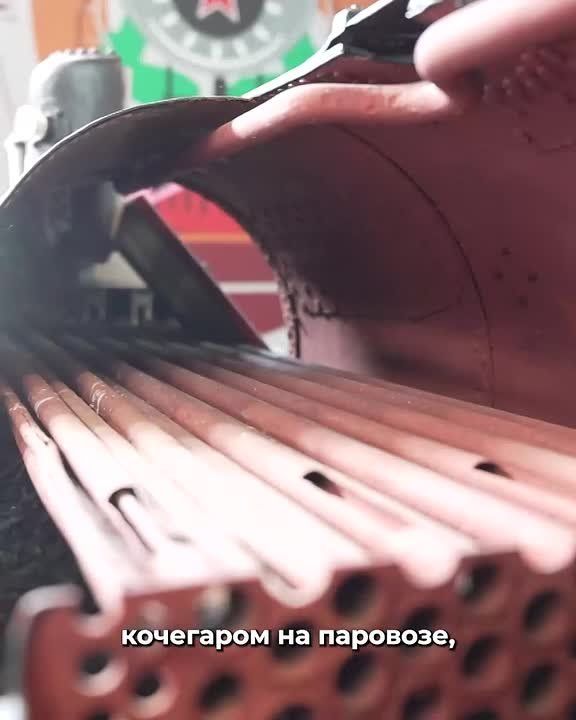 Андрей Крамар: В преддверии сегодняшнего Дня железнодорожника вместе с Денисом Евгеньевичем Караяни и нашим коллегой-депутатом из Горловки Евгением Витальевичем Шубиным побывали в музее железных дорог Донбасса