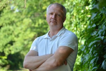 Иван Приходько: Сегодня день рождения празднует депутат Горловского городского совета Донецкой Народной Республики первого созыва, главный врач ГБУ ДНР «Городской наркологический диспансер г. Горловки» Евгений Алексеевич...