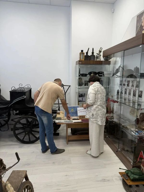 В преддверии профессионального праздника Дня железнодорожника 01.08.2026 г. в Волновахском окружном историко – краеведческом музее открылась выставка «Дорога, которую выбрали мы!» В преддверии профессионального праздника Дня железнодорожника 01.08.2026 г. в Волновахском окружном историко – краеведческом музее открылась выставка «Дорога, которую выбрали мы!»