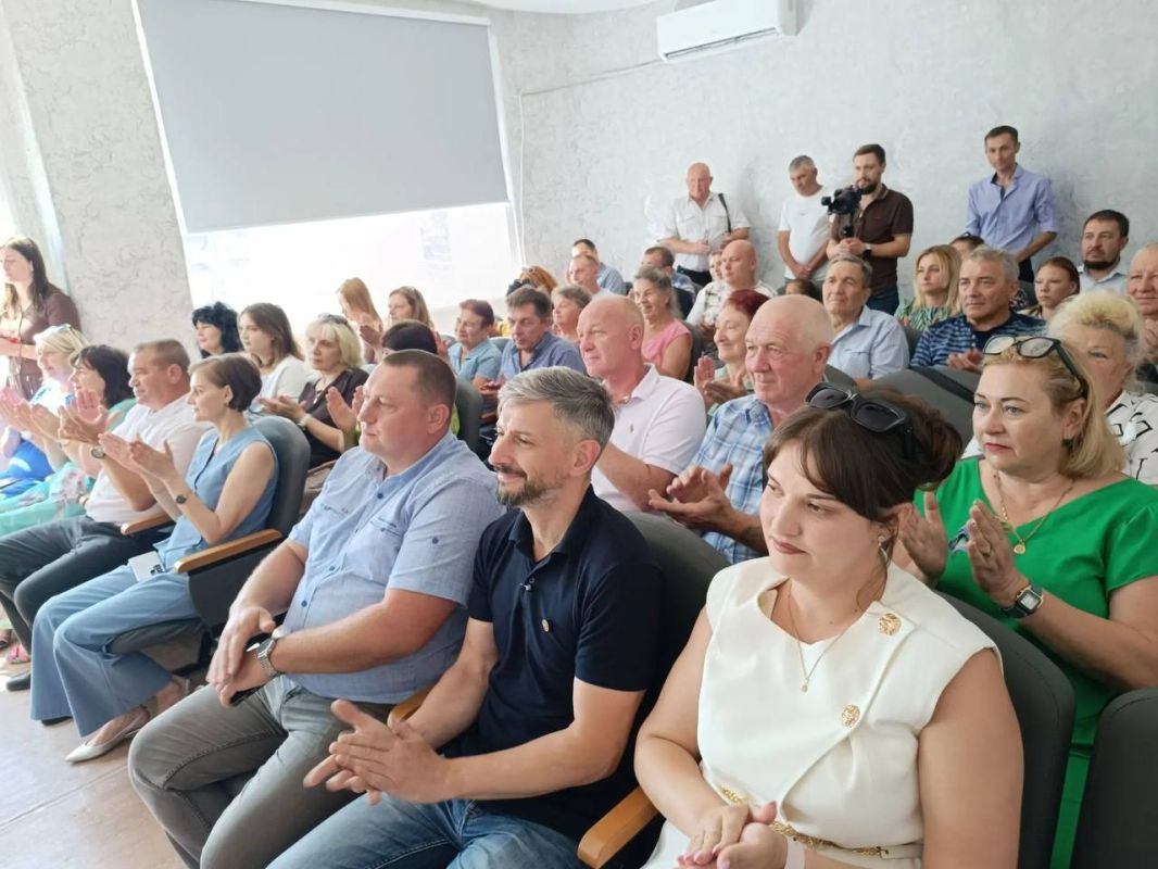 В Иловайске отметили День железнодорожника В Иловайске отметили День железнодорожника