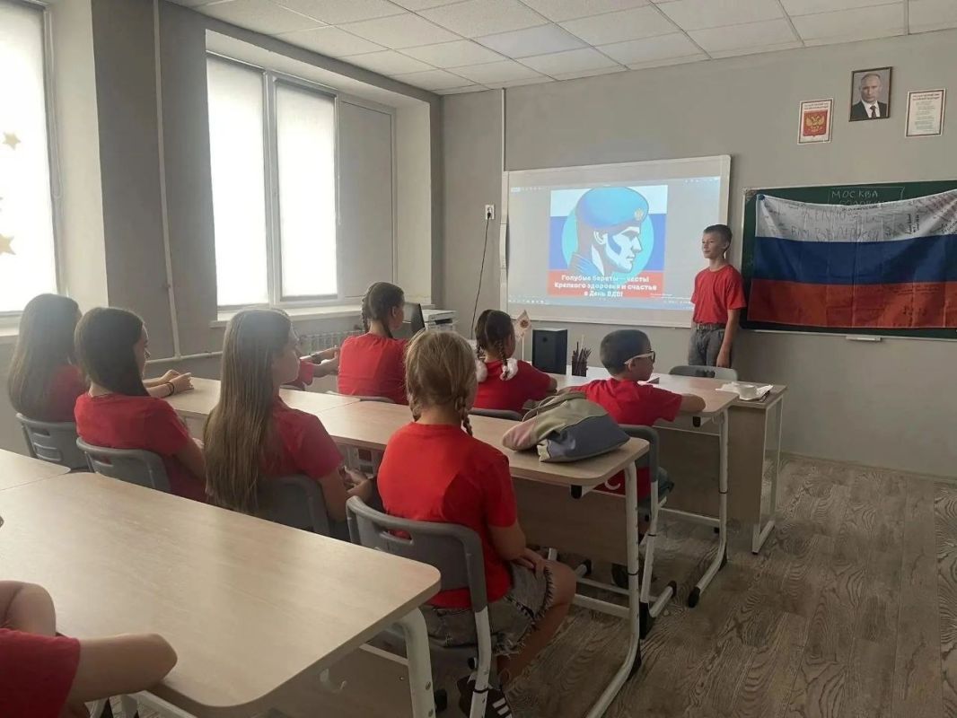 В Кировском прошло мероприятие ко Дню Воздушно-десантных войск России В Кировском прошло мероприятие ко Дню Воздушно-десантных войск России