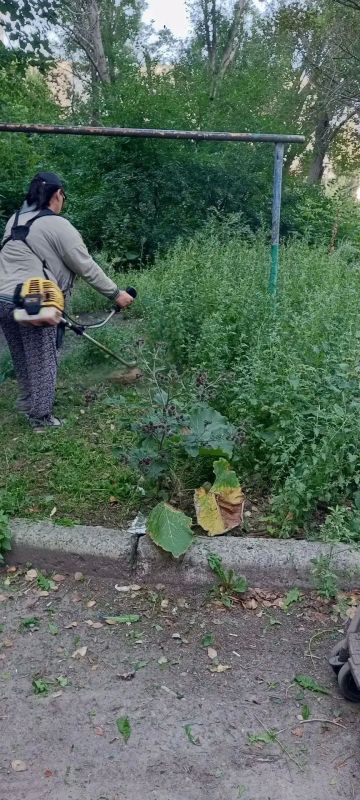 Иван Приходько: Уважаемые жители Горловки! Представляю вам еженедельный отчет о деятельности Горловского филиала единого регионального фонда по управлению многоквартирными домами на территории Донецкой Народной Республики Иван Приходько: Уважаемые жители Горловки! Представляю вам еженедельный отчет о деятельности Горловского филиала единого регионального фонда по управлению многоквартирными домами на территории Донецкой Народной Республики