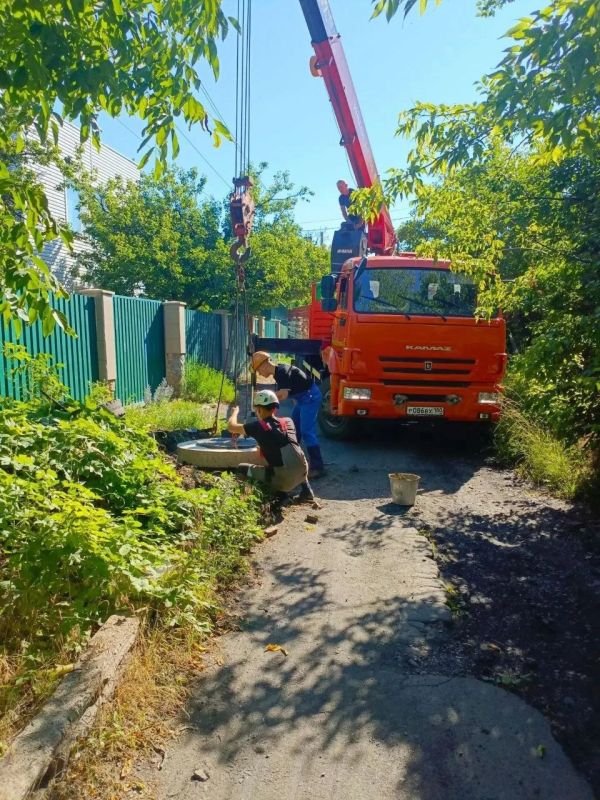 В рамках сотрудничества с шеф-регионом — Самарской областью — специалисты предприятия «СамРЭК» продолжают реализацию комплекса мероприятий по модернизации и обслуживанию инженерных сетей городского округа Снежное В рамках сотрудничества с шеф-регионом — Самарской областью — специалисты предприятия «СамРЭК» продолжают реализацию комплекса мероприятий по модернизации и обслуживанию инженерных сетей городского округа Снежное