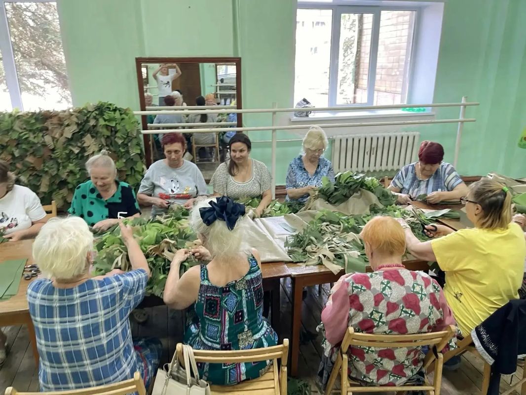 Маскировочные сети для передовой – вклад донецких женщин в общую Победу Маскировочные сети для передовой – вклад донецких женщин в общую Победу