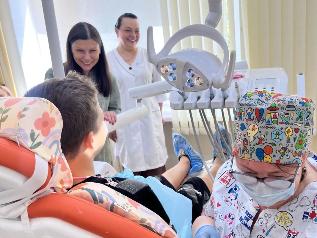 Ирина Куксенкова: В этой стоматологической поликлинике Донецка удивительный коллектив! С каким трепетом и ответственностью они относятся к пациентам, среди которых есть и ветераны СВО Ирина Куксенкова: В этой стоматологической поликлинике Донецка удивительный коллектив! С каким трепетом и ответственностью они относятся к пациентам, среди которых есть и ветераны СВО
