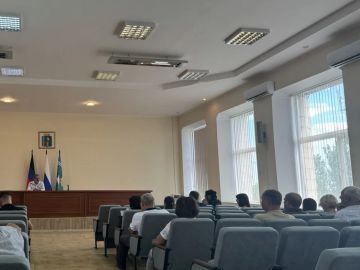 Борис Трима: В администрации Мангушского округа провели расширенное совещание с руководителями структурных подразделений, профильных отделов администрации, коммунальных служб и ресурсоснабжающих организаций